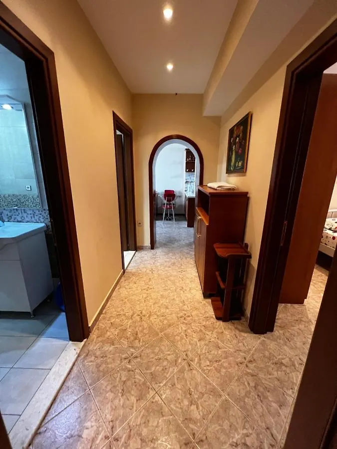 Grand Veranda Apartment Tirana