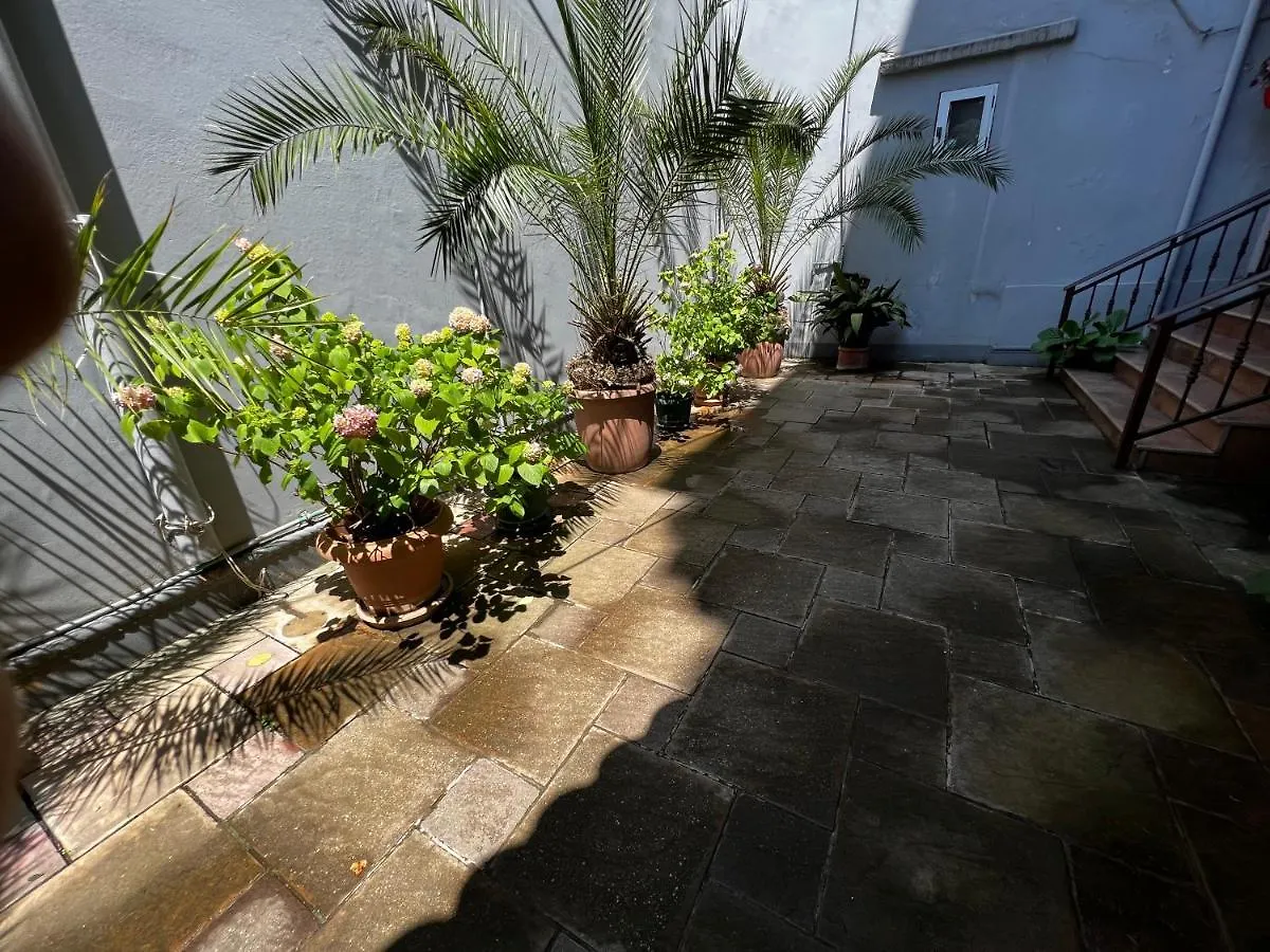 Grand Veranda Apartment Tirana