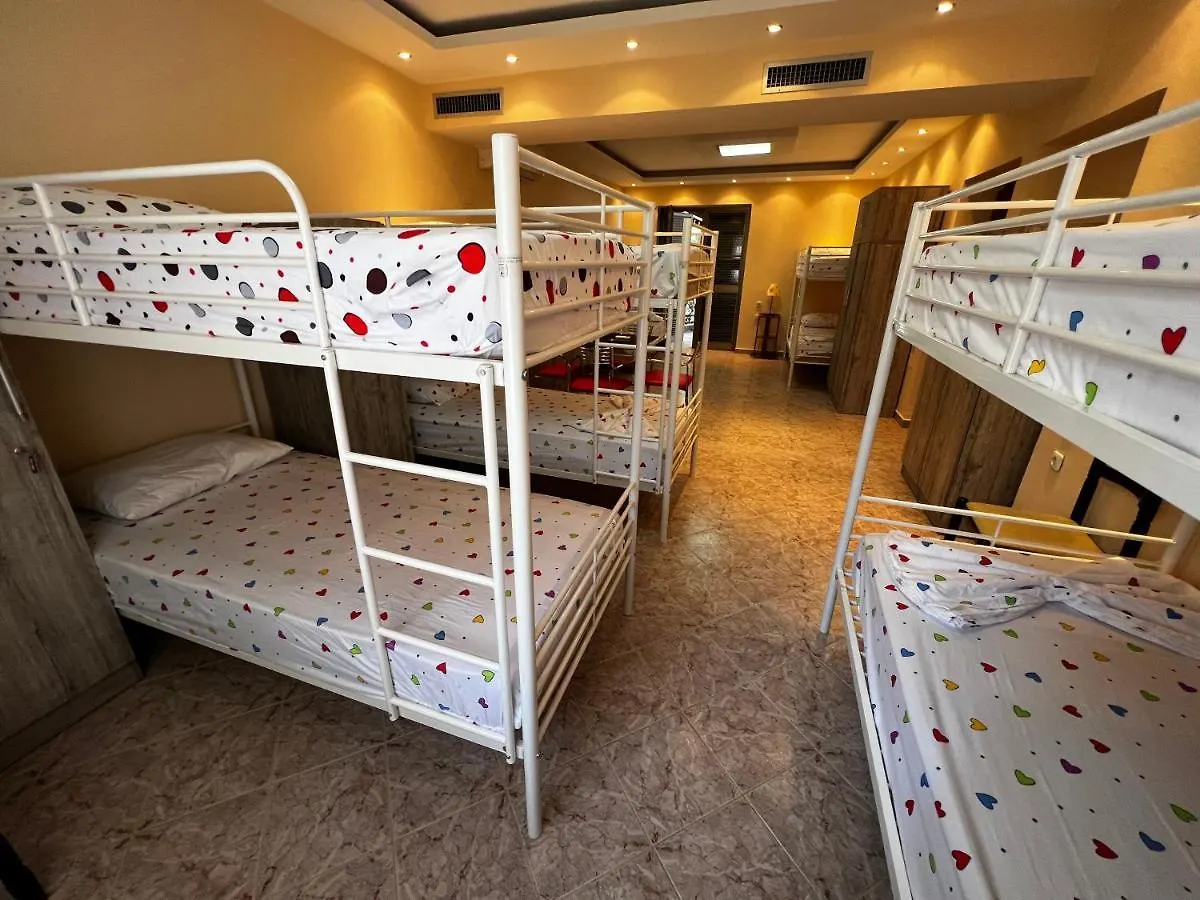 Grand Veranda Apartment Tirana 0*,  Albania
